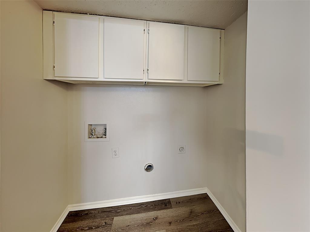 ROYAL LANE HIGHLANDS CONDOS - Residential