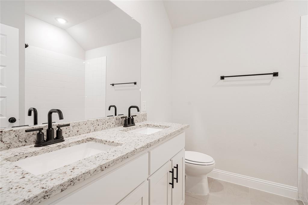 AMBERGROVE AT WHITESIDE VILLAGE - Residential Lease