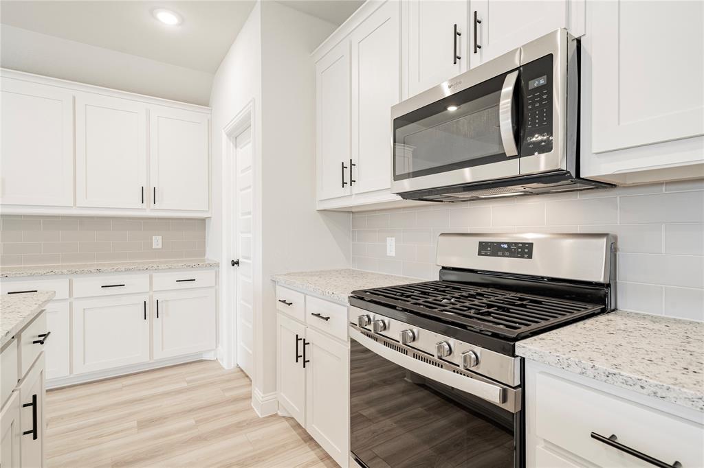 AMBERGROVE AT WHITESIDE VILLAGE - Residential Lease