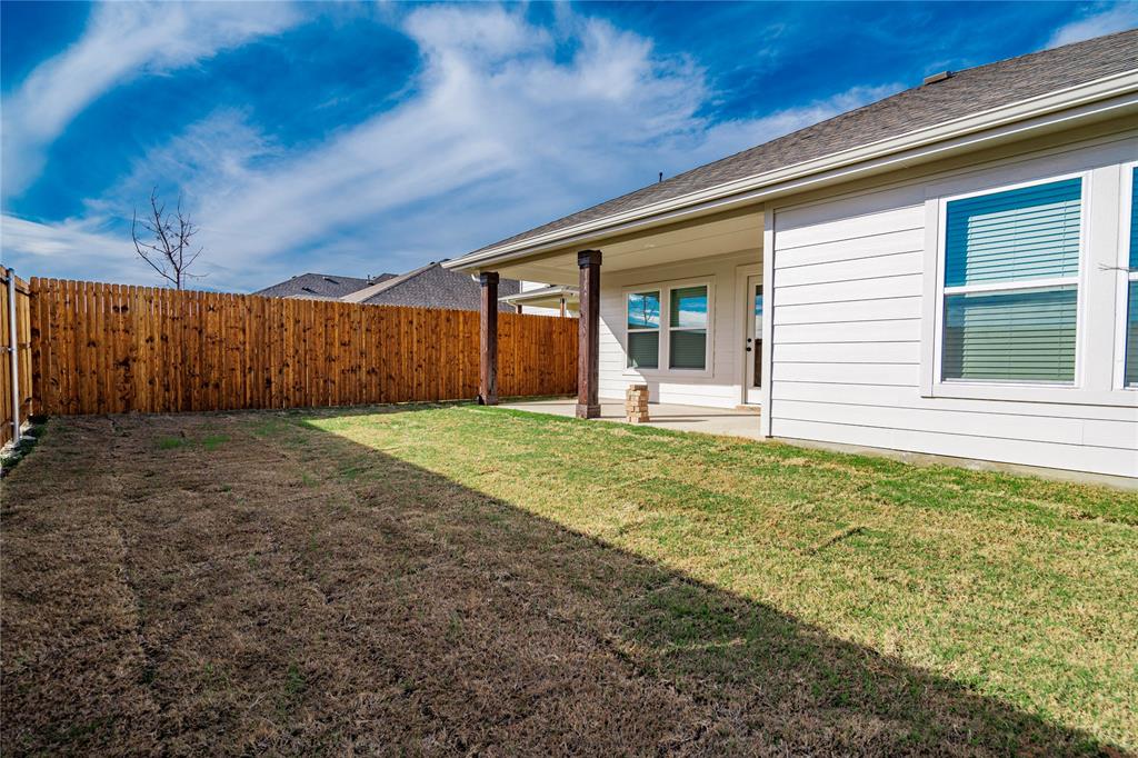 AMBERGROVE AT WHITESIDE VILLAGE - Residential Lease