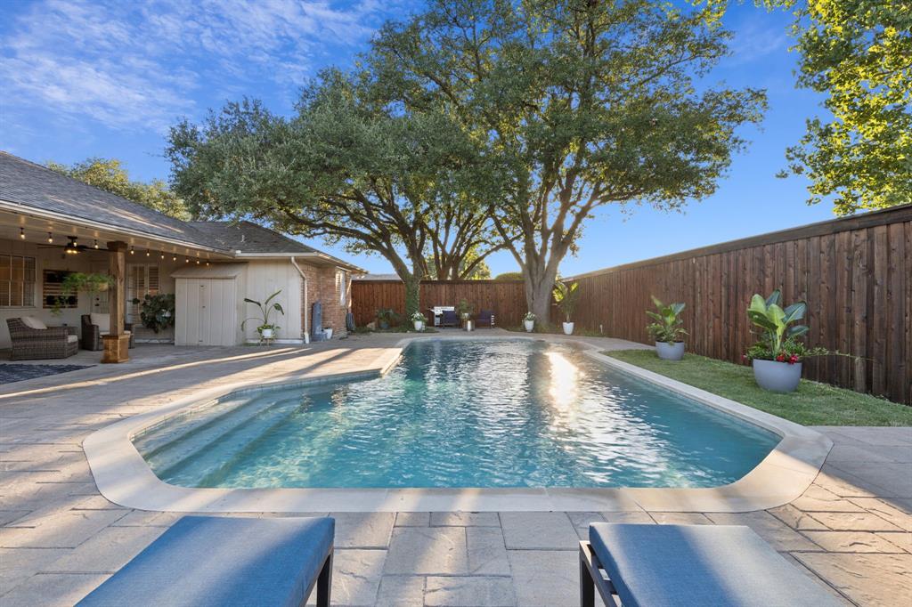 7123 Hillwood Lane