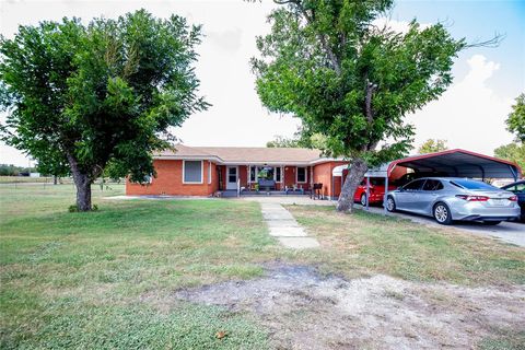 1008 Harris Street Mingus TX 76463
