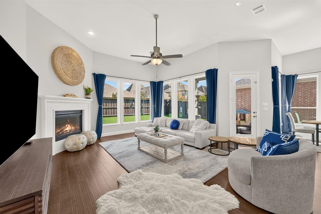2825 Braemar