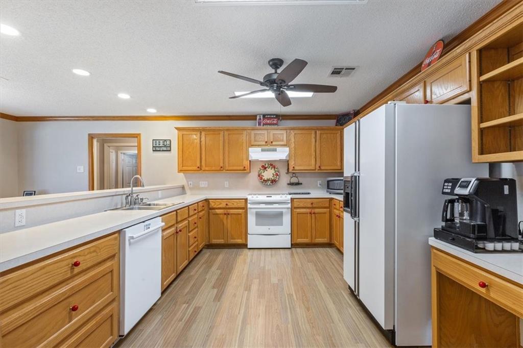 M MATA - Residential