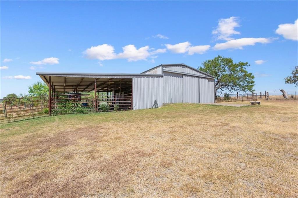 M MATA - Residential