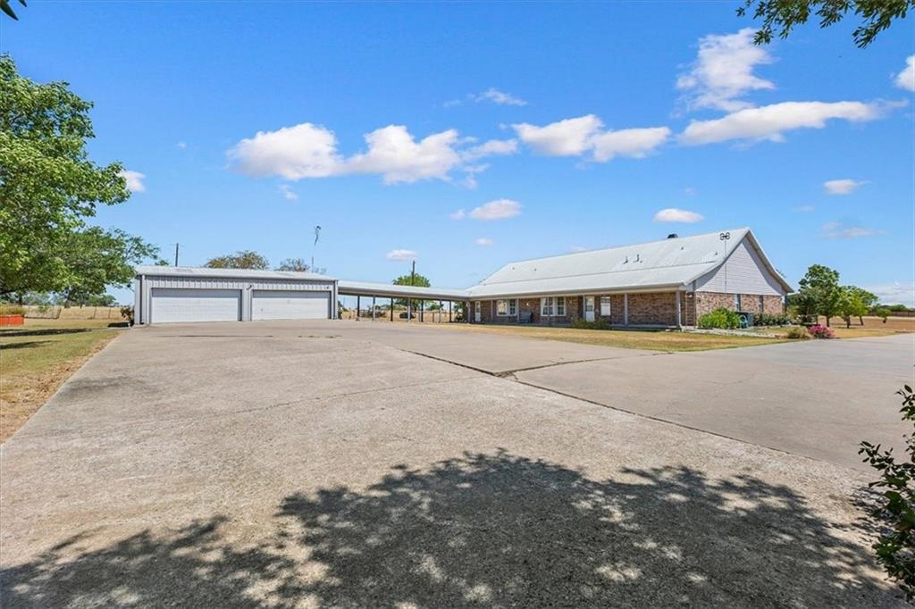 M MATA - Residential