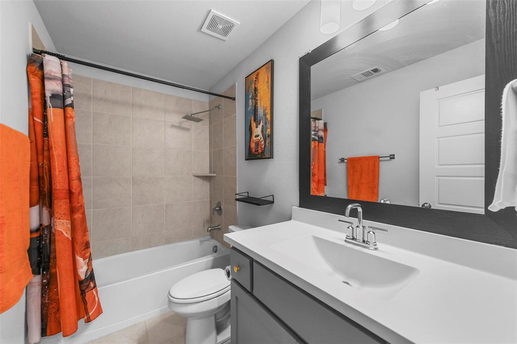 TAVOLO PARK BLOCK 20 LOT 4 - Residential