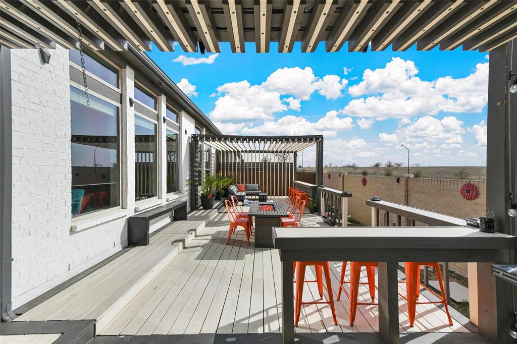 TAVOLO PARK BLOCK 20 LOT 4 - Residential