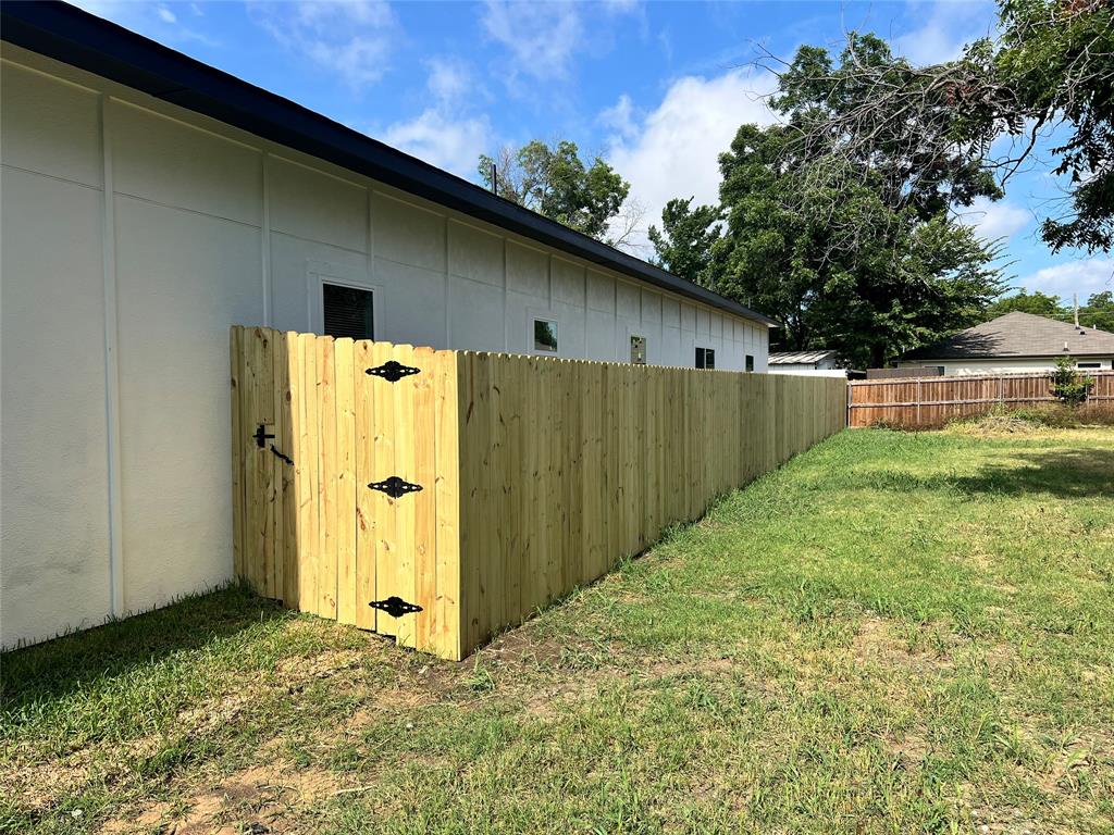 Joe A 02 Irvin - Residential