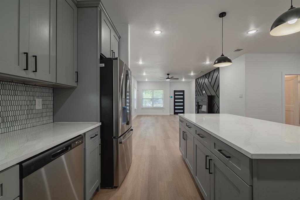 Joe A 02 Irvin - Residential