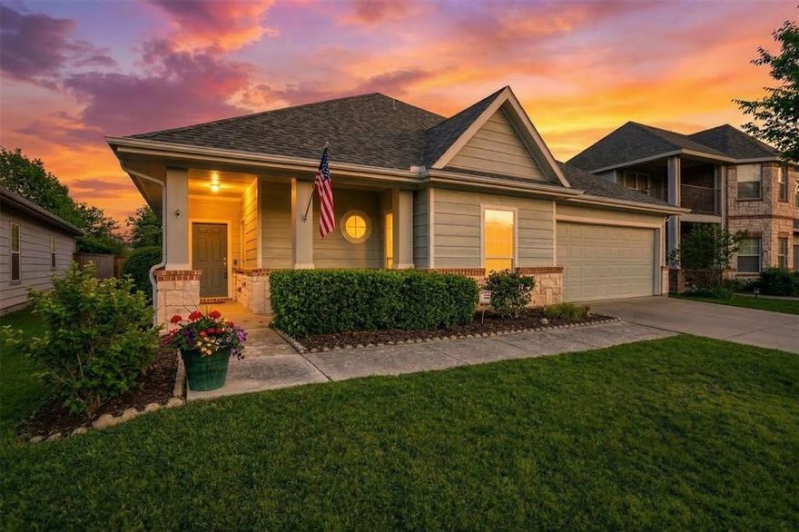 Charming cottage-style home in the desirable Winsor Meadows at Westridge in McKinney! This adorable single-story home offers 4 bedrooms and 2 full baths with beautiful wood flooring throughout and no carpet anywhere. The open-concept floor plan flows seamlessly from the inviting entry to the dining area, spacious living room, and bright kitchen, all filled with abundant natural light. The private primary suite features a relaxing soaking tub, separate shower, double sinks, and a large walk-in closet. A split-floor plan places three additional bedrooms and a full bath on the opposite side of the home, offering privacy and flexibility for family or guests. Major updates provide peace of mind, including a brand-new roof and gutters just installed in March, 2026, HVAC and furnace replaced in 2019, and a new water heater installed in 2024. All appliances convey for the new owner’s convenience, and furniture is negotiable. Located just minutes from Westridge Golf Course and just around the corner from the beautiful community pool, this home is zoned to highly acclaimed Frisco ISD schools. Close to shopping, dining, and entertainment, this one truly has it all!