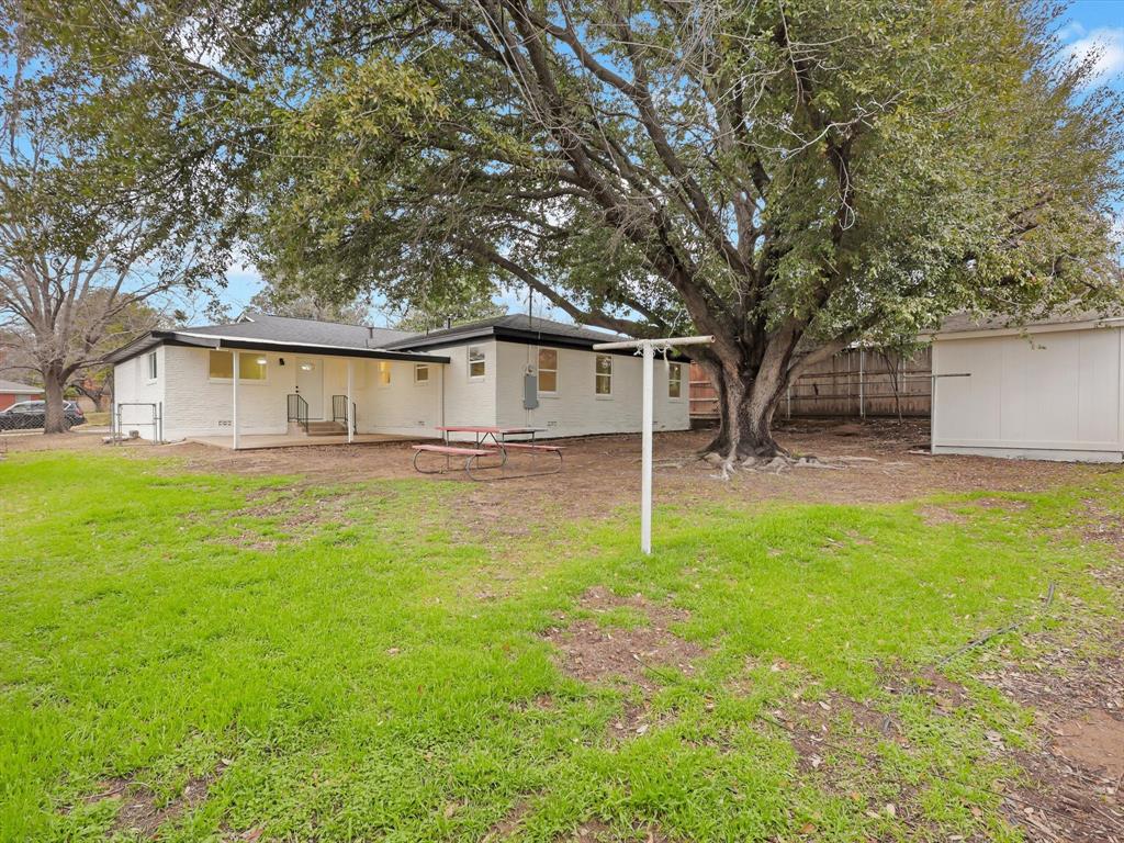 Sundown Park 4th Filing Add - Residential Lease