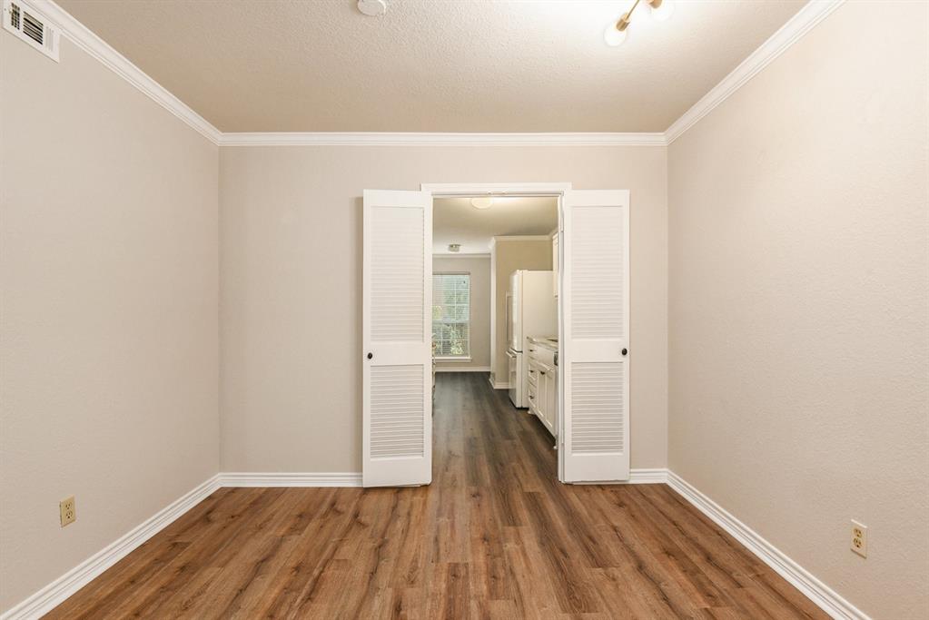 Ridglea Estate Condo - Residential Lease