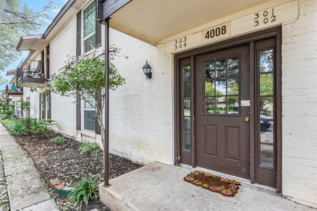 Ridglea Estate Condo - Residential Lease