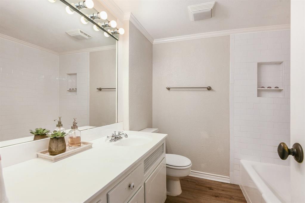 Ridglea Estate Condo - Residential Lease