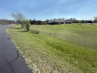 415 Kiowa Drive E