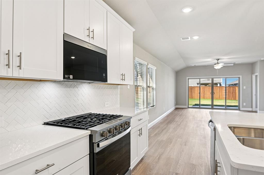 Lakehaven - Residential