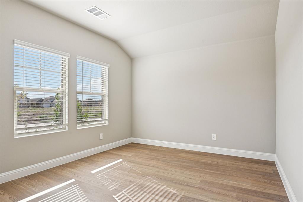 Lakehaven - Residential