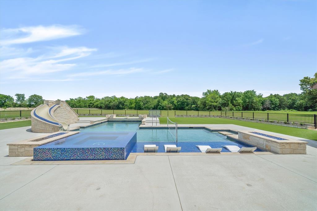 Wills Point, Texas, 75169, United States, 4 Bedrooms Bedrooms, ,5 BathroomsBathrooms,Residential,Active,2044168