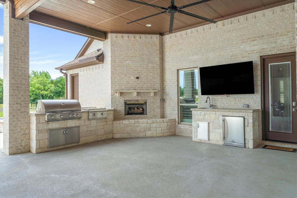 Wills Point, Texas, 75169, United States, 4 Bedrooms Bedrooms, ,5 BathroomsBathrooms,Residential,Active,2044168