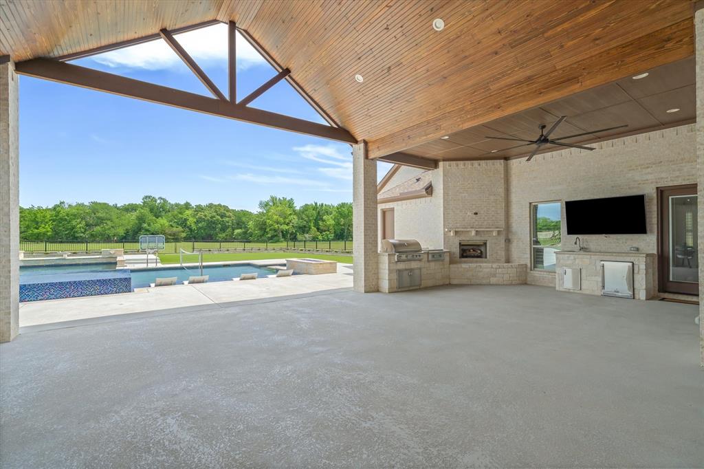 Wills Point, Texas, 75169, United States, 4 Bedrooms Bedrooms, ,5 BathroomsBathrooms,Residential,Active,2044168