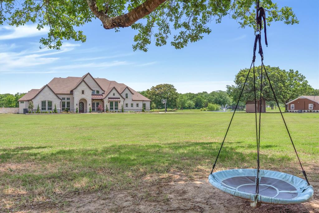 Wills Point, Texas, 75169, United States, 4 Bedrooms Bedrooms, ,5 BathroomsBathrooms,Residential,Active,2044168