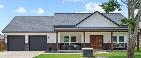Photo of 7825 Cupp Court, Fort Worth, TX 76126 (MLS # 21285481)