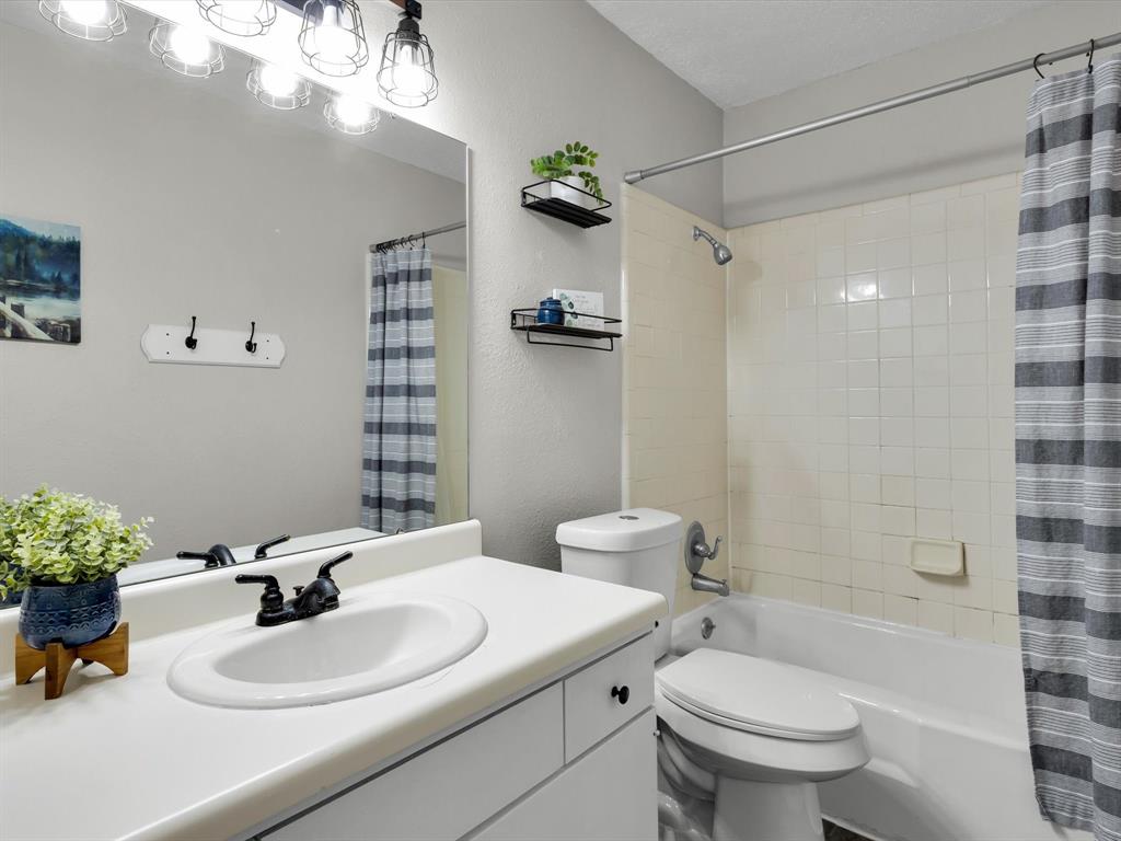 Crestmoor Park - Residential