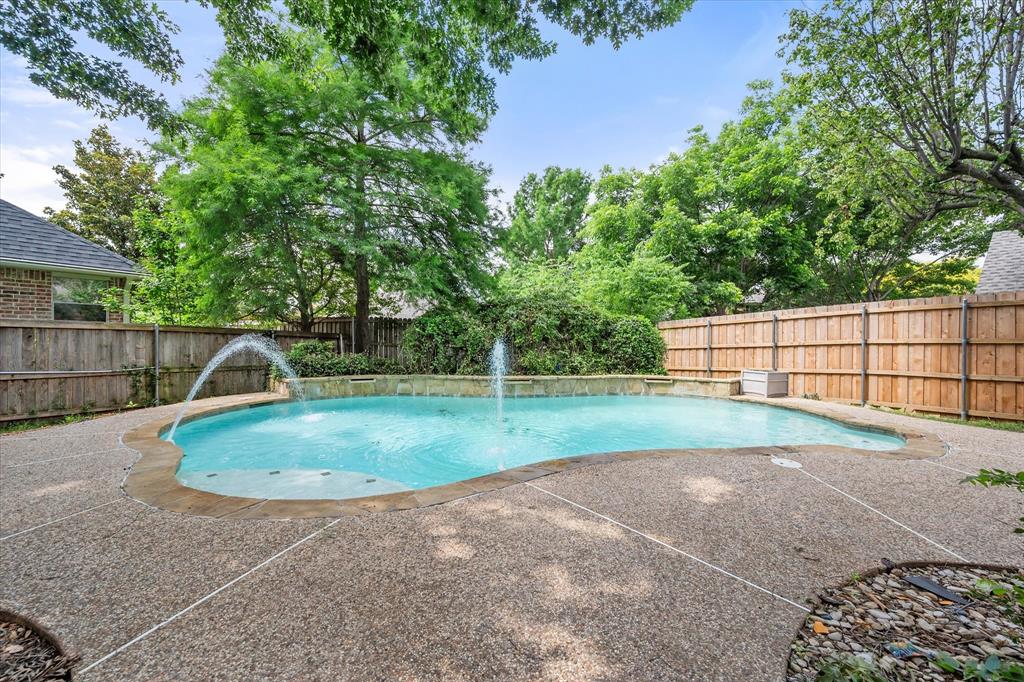 1607 Mallard Circle