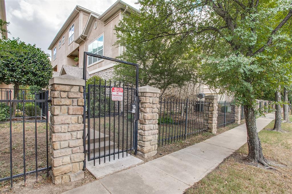 Dallas, Texas 75235, United States, 3 Bedrooms Bedrooms, ,4 BathroomsBathrooms,Residential,Active,8139
