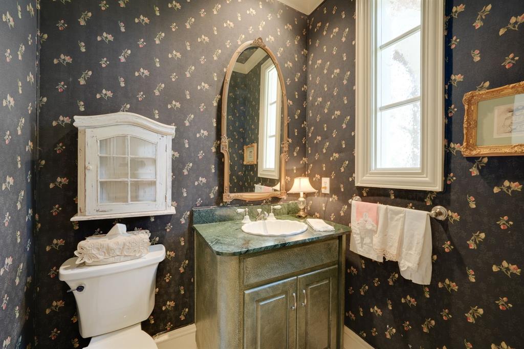 Netherland Court - Residential