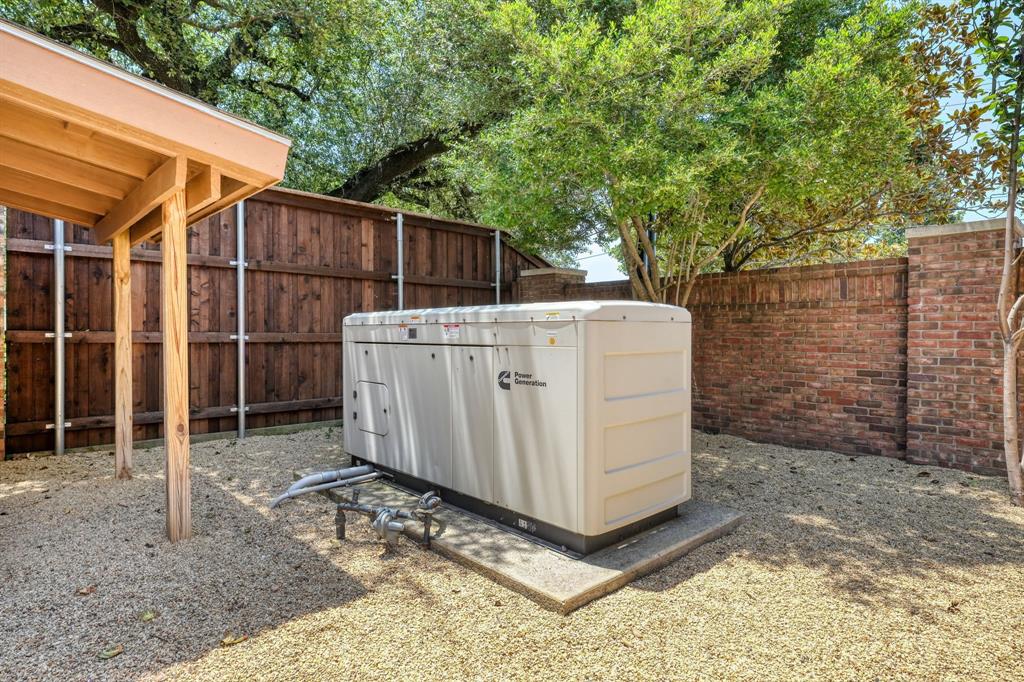 Netherland Court - Residential