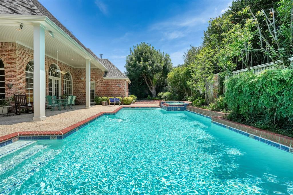 Netherland Court - Residential