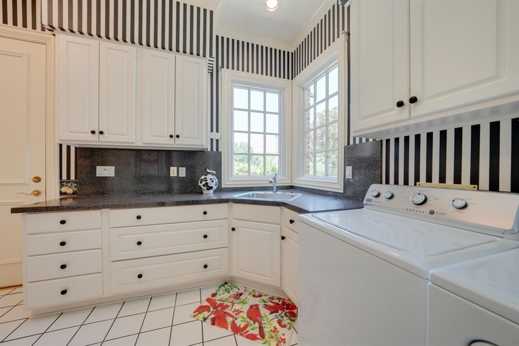 Netherland Court - Residential