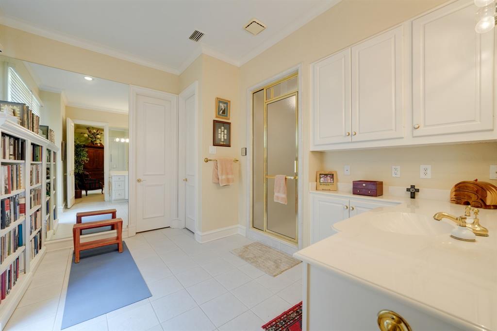 Netherland Court - Residential