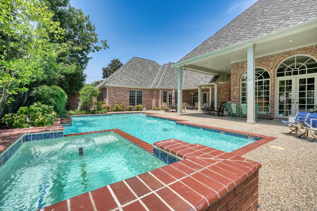 Netherland Court - Residential