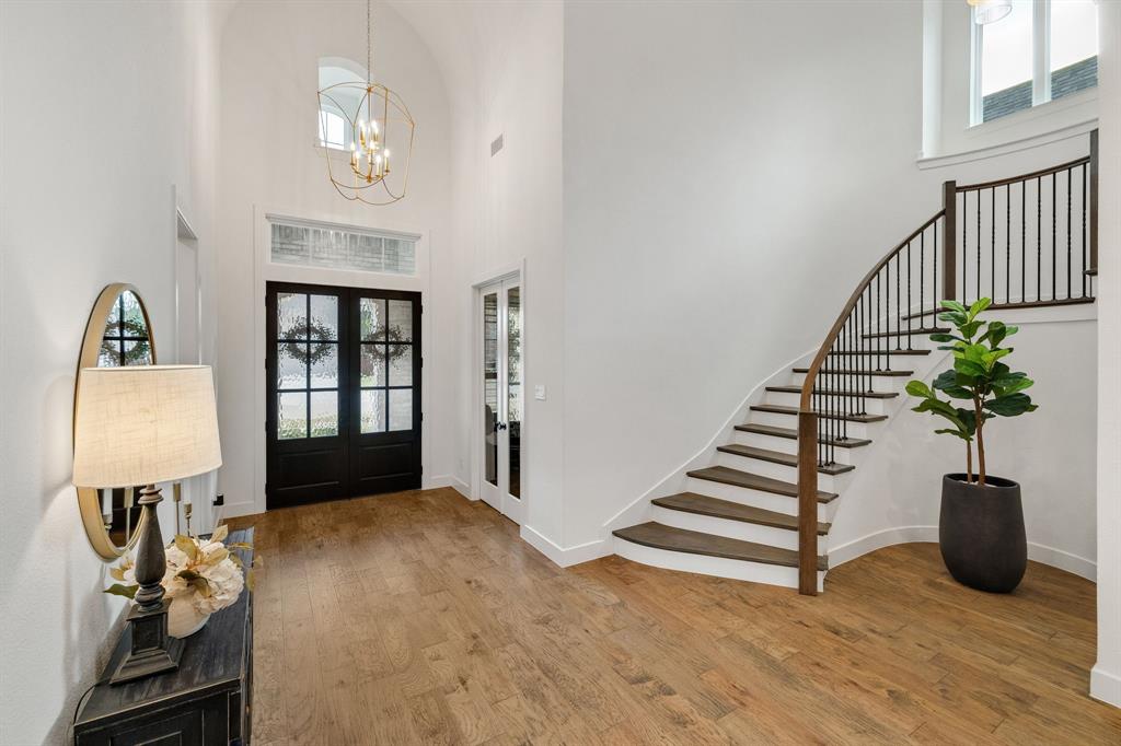 1820 Paxton Pass