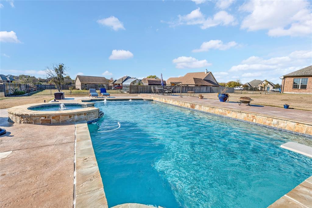 Weatherford, Texas 76087, United States, 4 Bedrooms Bedrooms, ,3 BathroomsBathrooms,Residential,Active,251387