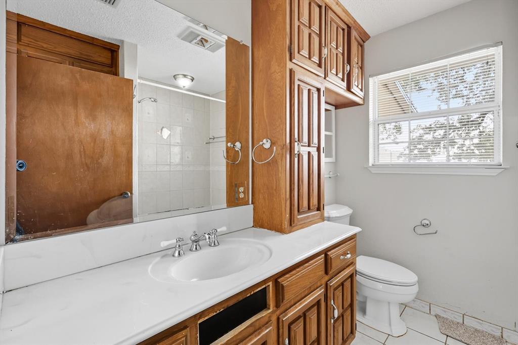 Js Dickson - Residential Lease