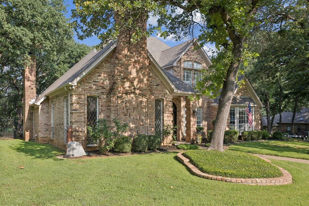 1532 Bellechase Drive