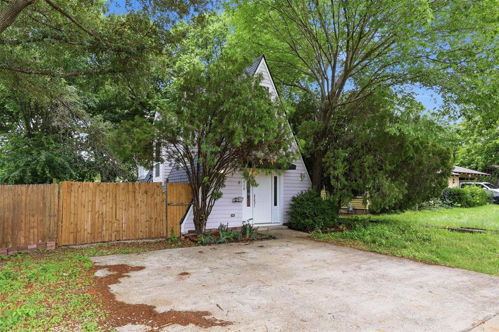 716 Lakeland Road