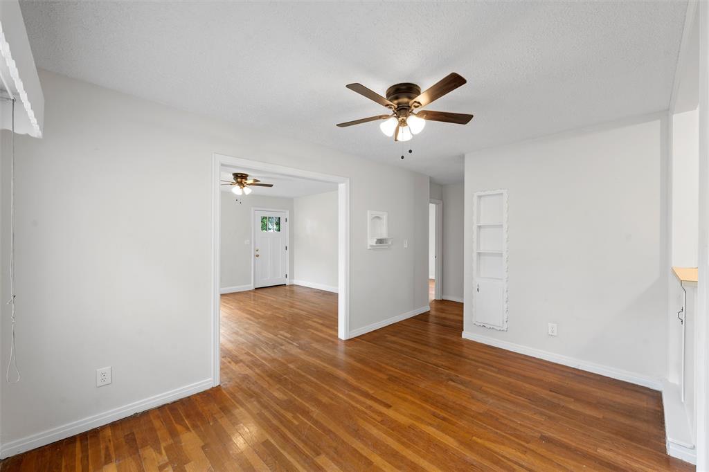 807 S Avenue I