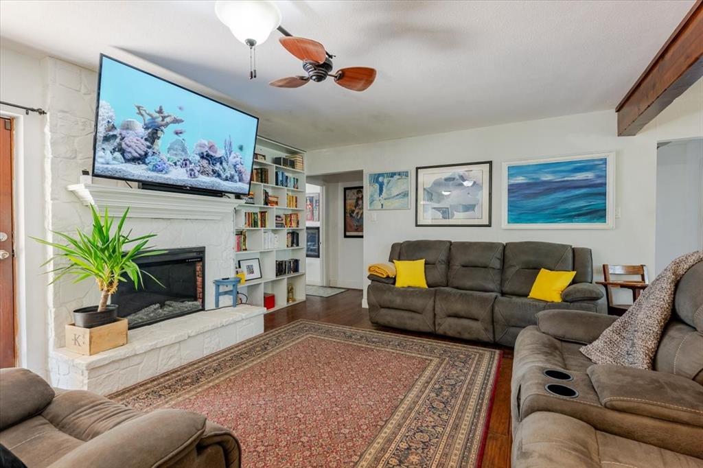 2803 N Murco Drive