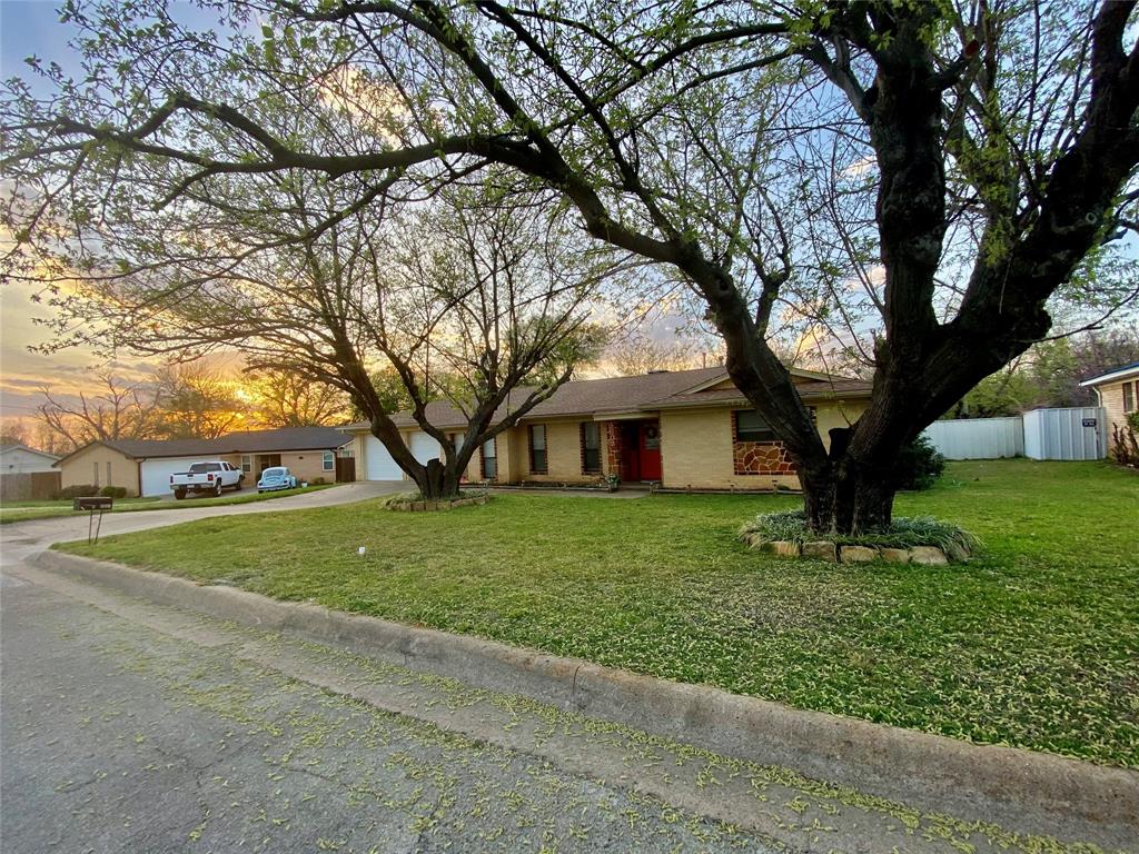 2803 N Murco Drive