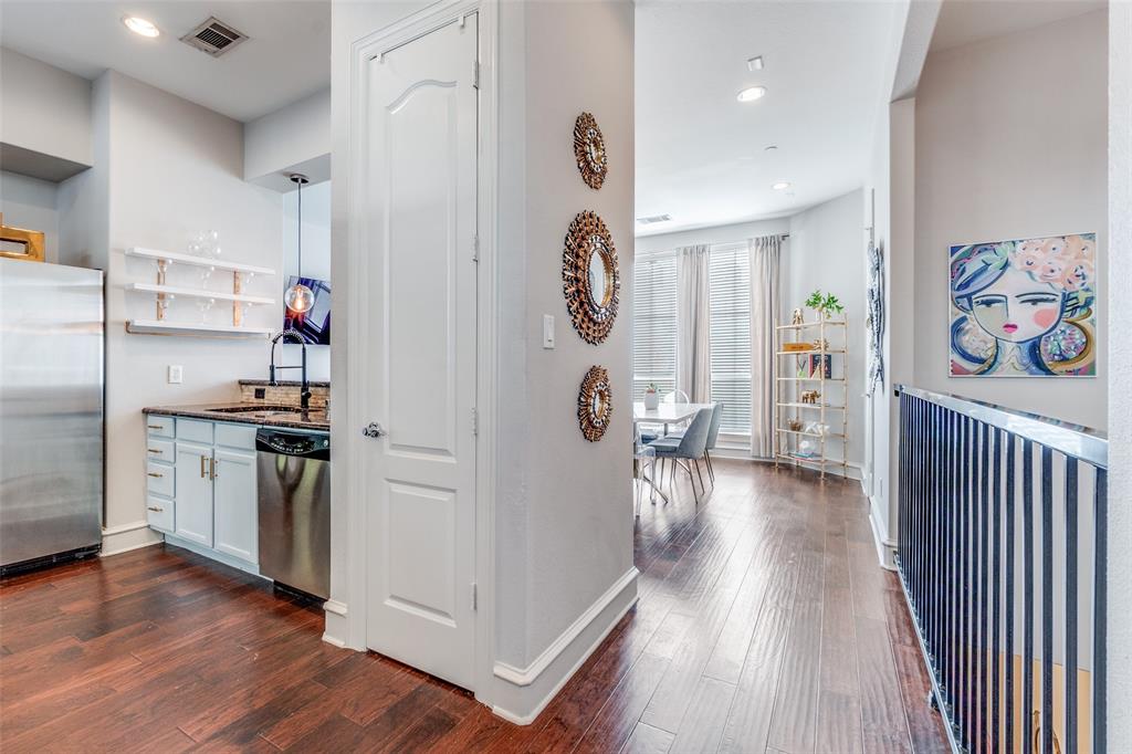 2100 N Fitzhugh Condos Bldg 4 - Residential