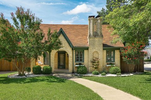 6108 Palo Pinto Avenue Dallas TX 75214