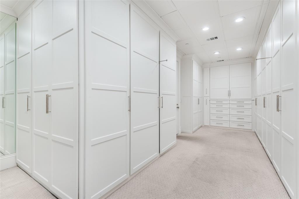 Mansion Residence - Residential