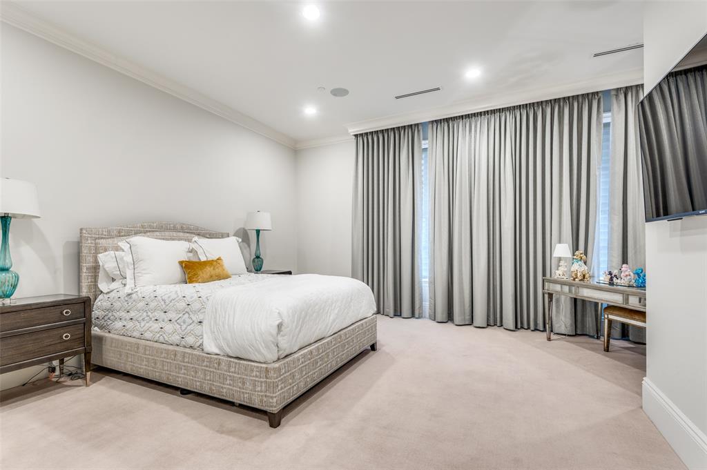 Mansion Residence - Residential