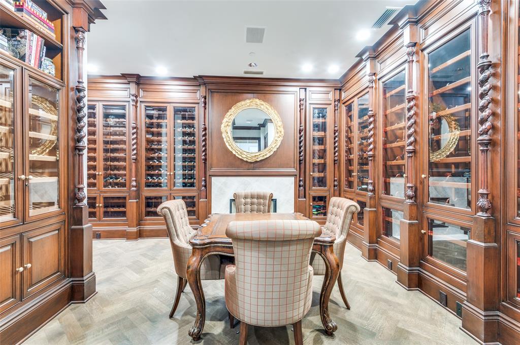 Mansion Residence - Residential