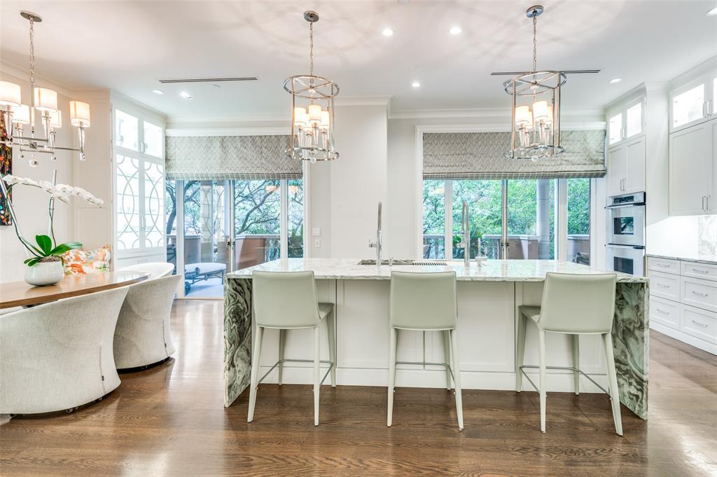 Mansion Residence - Residential